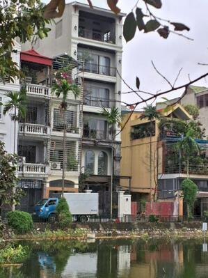 Bán nhà mặt hồ Bồ Đề,Long Biên 7 tầng,100m,mt5.8m oto vào nhà giá 3.x tỷ