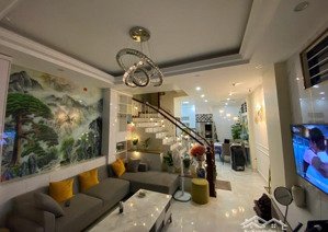 bán nhà lô góc phố gia thượng ngọc thụy, 5 tầng full nội thất xịn, ô tô tránh, khu dân trí cao