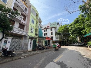 nhà kinh doanh - 108m2 mặt phố sầm uất bậc nhất hà đông- 28,5 tỷ