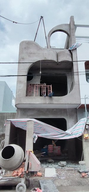 _ kinh doanh vỉa hè ô tô tránh,nhà mới,tại long phước, quận 9