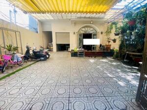 Giá 8 tỷ cho căn biệt thự ngay bên Cư xá Phúc Hải Tân Pong. 9x26m. Đường ôtô. SHR.