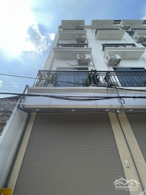 duy nhất trong đê nhà 5 tầng,,gần cầu vượt song phương,ôtô đỗ 20m,10p đi tt hà nội,mỹ đình,cầu giấy