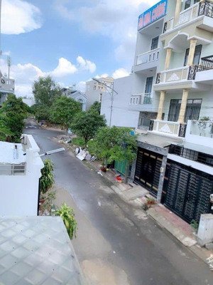 cần bán gấp nhà đẹp khu nam khang - chỉ 5.9 tỷtl - dt 56m2- 3 tầng - 4pn