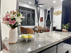 gia đình cần bán căn biệt thự tâm huyết ngay trung tâm long thành với giá cực rẻ