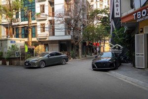 bán nhà dân xây 6 tầng 60m nhỉnh 12 tỷ ngã 3 linh lang- phan kế bính ngõ rộng 3 m- 3 thoáng- ở luôn