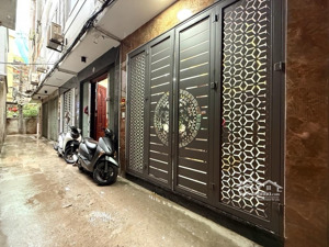 nhà đẹp khương đình, 5t, 32m2, 30m ra ô tô, full nội thất đẹp. giá: 8.5 tỷ