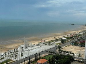 chính chủ cần bán gấp căn 2pn view biển vũng tàu pearl, 76.5m2 giá 3.050 tỷ. lh phạm yến 