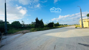 cho thuê bãi 7000m2 thuộc phường hồng bàng, liền kề sông cấm, vào trung tâm hải phòng chỉ 10p