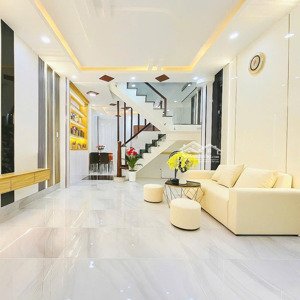 nhà 3 tầng hẻm xe tải, ngay ga metro, trường thọ dt 125m2 giá chỉ 7.5tỷ, shr, vuông a4