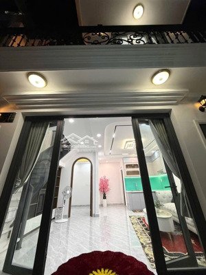 bán nhà ngay đường vạn kiếp, phường 1, bình thạnh.giá: 3tỷ 650tr, 40m2, sổ hồng riêng, hẻm ô tô