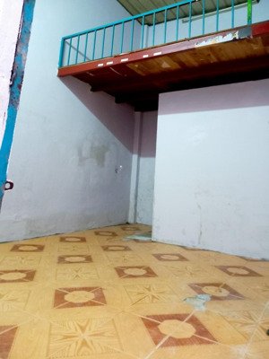 cô chính chủ cần cho thuê trọ có gác ngay p9 gò vấp, giá chỉ 1,5tr nvs riêng, ưu tiên vợ chồng