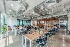 bán tòa nhà mặt tiền ngay quốc hương, thảo điền - 8x25m, 7 tầng - hđt: 200tr/th - giá 53 tỷ