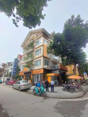 cho thuê nhà mp lê đức thọ, nam từ liêm. dt 150m, 5 tầng, lô góc 2 mặt tiền, thang máy. giá 150tr