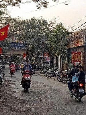 gia đình cần bán nhà riêng tại nhật tảo,bắc từ liêm,hà nội