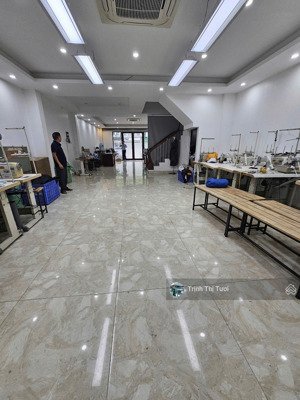 cho thuê shophouse 150m2 x 4 tầng , 33 triệu vnd tại khu d geleximco lê trọng tấn, hà nội