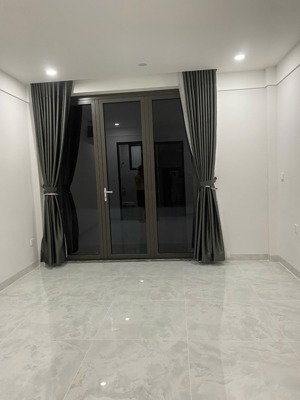 nhà 4 lầu mt đường số phước bình vừa mới xây xong