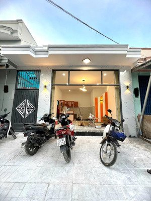 nhà mt đường 10m hòn rớ 1 cách biển 200m, gần sungroup chỉ 6,38tỷ