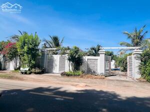 NHÀ VƯỜN XÃ MẶT TIỀN NGUYỄN HUỆ-ĐẤT ĐỎ -BRVT- TP HCM