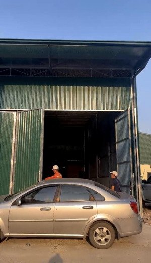 cho thuê kho xưởng mặt tiền đường 9m vỉa hè 2 bên oto tránh đỗ ngày đêm giá siêu rẻ