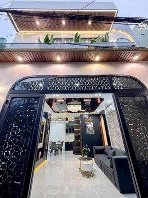 bán nhà đẹp sổ hồng riêng hẻm 1834 lô nhì cách huỳnh tấn phát - 10m