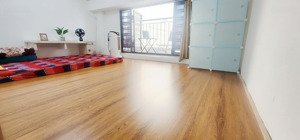 chính chủ cho nữ thuê phòng ban công giá rẻ ở 1-2 ng, đi bộ aeon, lối đi riêng, giờ giấc tự do