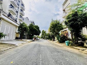 siêu phẩm mặt tiền đường số mai văn vĩnh 20m, phường tân quy, quận 7.