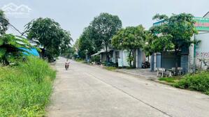 Cần bán nhanh 300m2, đường DL16 Thới Hòa Bến Cát Bình Dương, full thổ cư, sổ hồng riêng