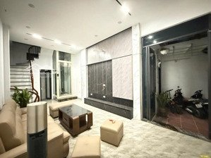 thuỵ khuê - thang máy xịn - nhà đẹp ở ngay - 34m2 x 5 tầng lh : 