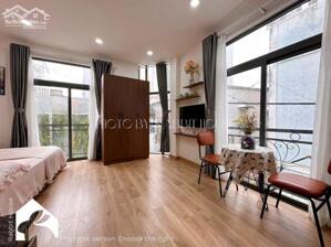 STUDIO ĐẦY ĐỦ NỘI THẤT CÓ BAN CÔNG CỬA SỔ THOÁNG GẦN ETOWN, NHÀ GA T3, QUẬN TÂN BÌNH