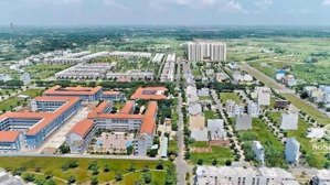 còn 1 lô đất mặt tiền đường 16m giá siêu tốt 5,4 tỷ. dt: 5x20m. kdc phong phú 4 - khang điền