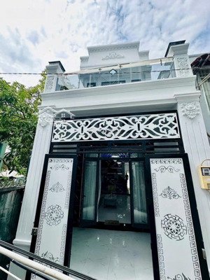 nhà xây mới - hẻm an ninh 3m gần hẻm xe hơi - hẻm xi măng mới nâng cao ráo - hẻm - huỳnh tấn phát