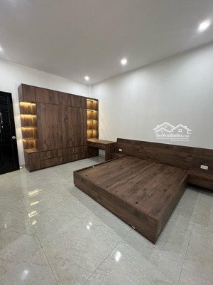 (ncc) cho thuê nhà mặt tiền đường đỗ thúc tịnh, khuê trung 100m2. thiết kế: 5 phòng ngủ, 3 wc