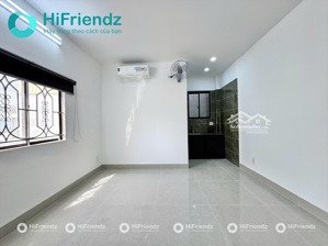 studio mới xây gần chợ bà chiểu có cửa sổ thoáng mát