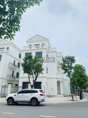 cho thuê căn biệt thự 198m2 lô góc 2 mặt tiền sb03.01,vinhomes marina cầu rào