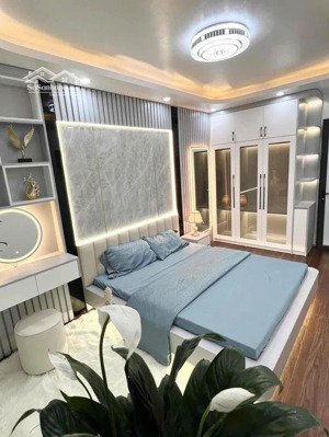 nhà đẹp hai bà trưng 33m², 4 tầng, trung tâm, ở ngay, gần vincom bà triệu.