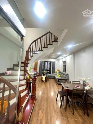 nhà đẹp quan nhân 25m², 5 tầng, trung tâm thanh xuân, full nội thất.