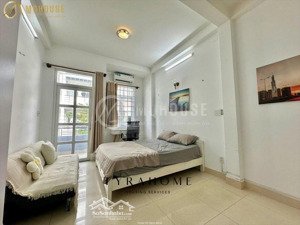 siêu phẩm studio ban công cập bến