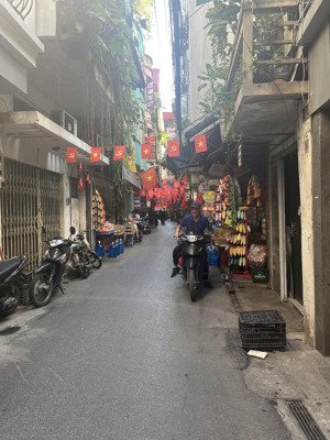 mặt ngõ văn chương vị trí đẹp hiếm nhà bán kinh doanh hay xây nhà dòng tiền 64m*4t 3,4mt giá 15,750