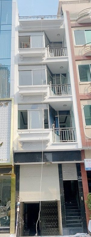 cho thuê nhà mt 1b4 nguyễn đình chiểu, quận 1, 8pn, 8wc, hầm, 5 tầng, giá chỉ 45triêu/tháng.