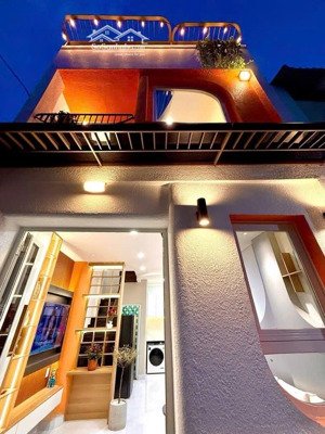 nguyễn khuyến - 28m2 - 4,79 tỷ - full nội thất xịn xò - hẻm xe hơi 20m