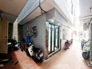 bán nhà 4 tầng ngay geleximco, nhỉnh 5 đồng, ô tô đỗ gần