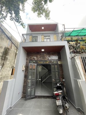 cực hiếm: bán nhà góc 2 lầu - hẻm 1/ âu cơ 4m dtsd thực tế 63m2 - 4pn (có pn trệt) - chỉ 4.5 tỷ