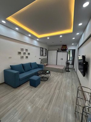 cho thuê tập thể ngõ 107 nguyễn chí thanh, 60m2, full đồ, ô tô đỗ cửa. đt/zalo: 