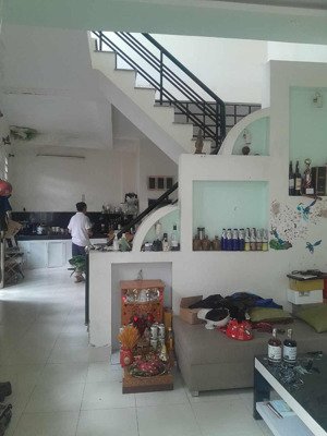 nhà mt 81m2 2 tầng 5tỷ7(6.5x14) hẻm 175 đường số 2 tnpb shr lô góc gần lã xuân oai lê văn việt