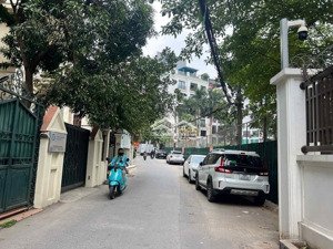 tô ngọc vân 85 tỷ đỉnh của đỉnh hiếm có khó tìm
gần hồ tây sau quy hoạch ra mặt phố