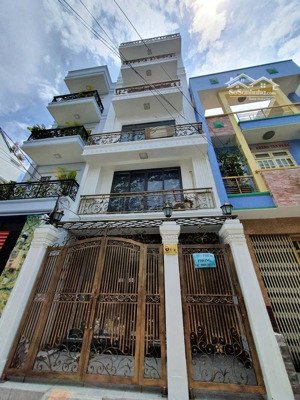 nhà siêu đẹp 5 tầng hẻm 8m nguyễn đình khơi p.4 quận tân bình khu hoàng việt. dt 4,7x 19m