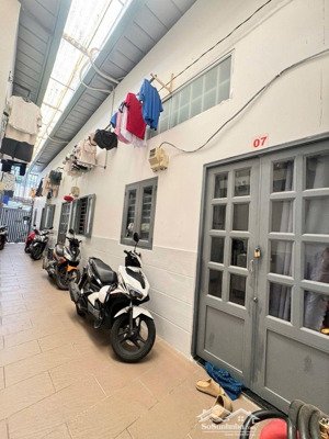 q4, dãy nhà trọ 9 phòng, dòng tiền 45tr/ tháng, 173m2, 2 tầng, không quy hoạch, 14 tỷ 900tr