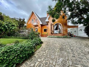 biệt thự nghỉ dưỡng đồi đống đa đà lạt view toàn cảnh, 4pn, nội thất chuẩn resort