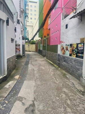 bán nr tại dạ nam, 12,99 tỷ, 135m2, 4pn, 2wc, 2 tầng, mặt tiền 8.5m