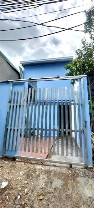 bán dãy trọ 3 căn mới xây 84m2, hẻm oto đỗ cửa, đường 38 hiệp bình chánh ngay chợ hiệp bình